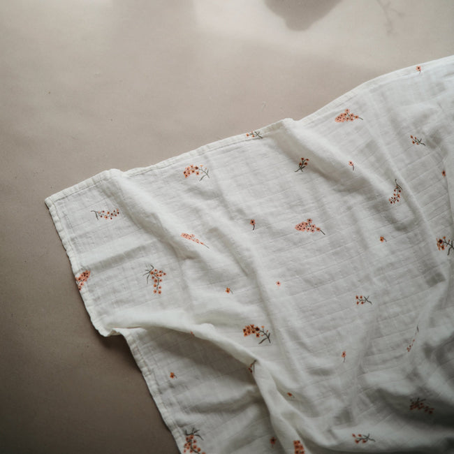 Mushie Organic Cotton Muslin Swaddle Blanket