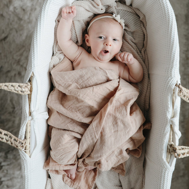 Mushie Organic Cotton Muslin Swaddle Blanket