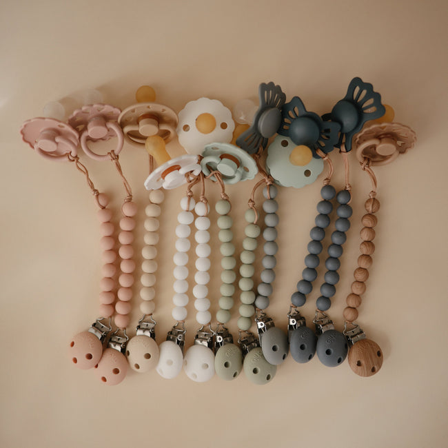 Mushie Silicone Pacifier Clip | Hera