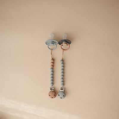 Mushie Silicone Pacifier Clip | Hera