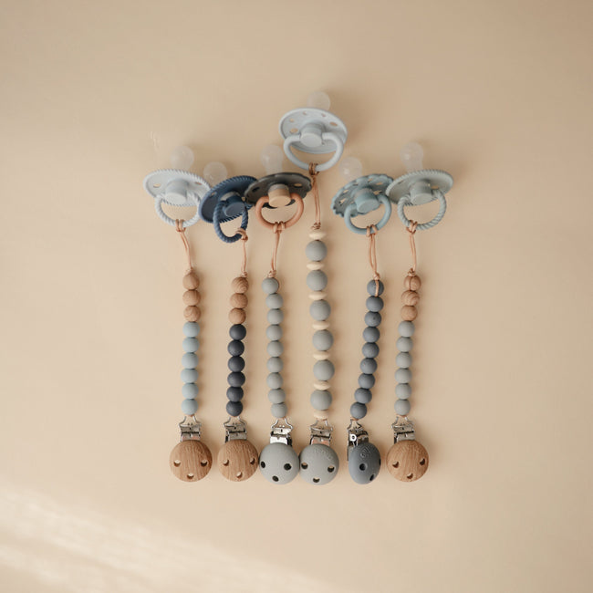 Mushie Silicone Pacifier Clip | Hera